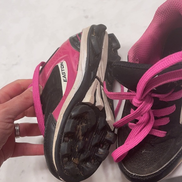 Baseball/ soccer shoes - Picture 5 of 5